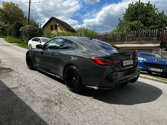 BMW M4 COMPETITION X Drive - 4