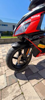 Aprilia SR50 Replica - 4