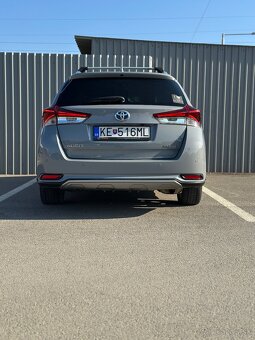 Toyota Auris Touring Sports 1.8 I VVT-i HybridSD Freestyle - 4