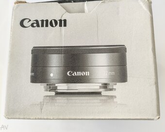 Canon EF-M 22 мм f/2 - 4
