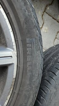 Ford R17 - 4