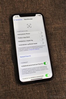 iPhone X 64GB (plne funkčný) - 4