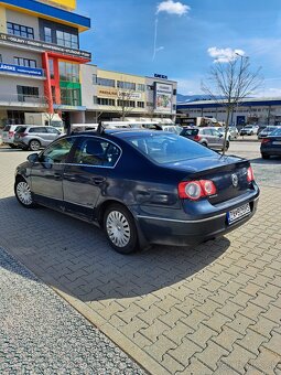 Volkswagen Passat 2.0 TDI Comfortline - 4