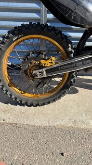 Honda CR 125 R - 4