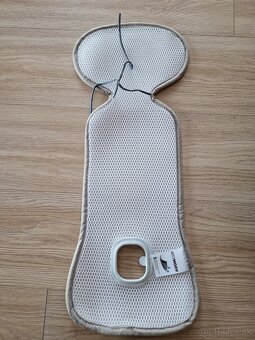 Maxi Cosi Tinca + isofix základňa - 4