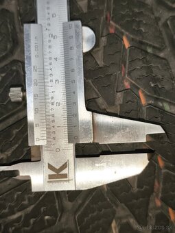 Predám zimné pneumatiky Dunlop 175/65 R15 - 4