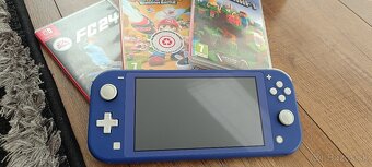 Nintendo switch lite - 4