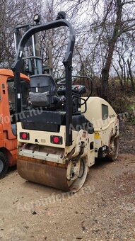 Vibračný cestný valec Ingersoll Rand DD22 - 4