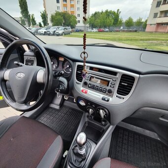 Auto Kia RIO 1.4 benzín 2008r. - 4