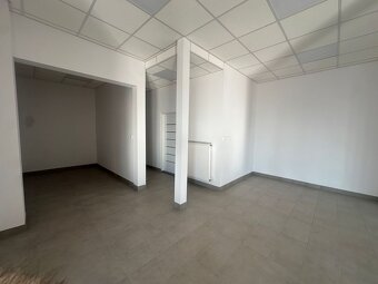 Na prenájom obchodný priestor – 50/70 m², 1. poschodie - 4
