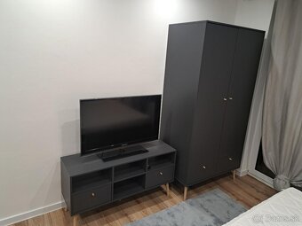 REZERVOVANÝ Garsónka s loggiou - 4