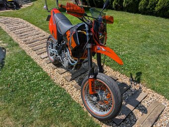 KTM LC4 640 supermoto v TP A2 - 4