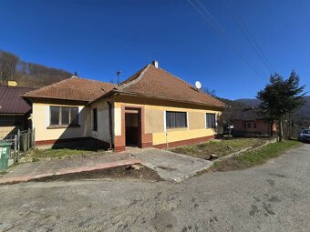 Tehlový 4 izbový rodinný dom v nádhernom prostredí - 4