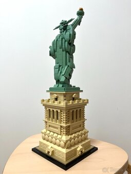 LEGO® Architecture 21042 - Socha slobody - 4
