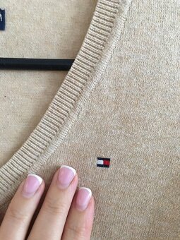 TOMMY HILFIGER originál smotanový damsky svetrik S - 4