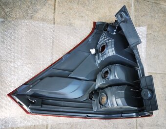 Zadné svetlo Honda CR-V - 4