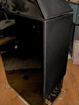 GENESIS 5.2  5.3 čiastočne aktívny V USA - 4