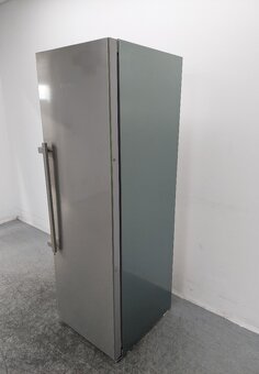 Predam chladnicku Liebherr SKBes 4360 s Biofresh zonou - 4