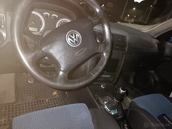 Volkswagen Golf 4 - 4