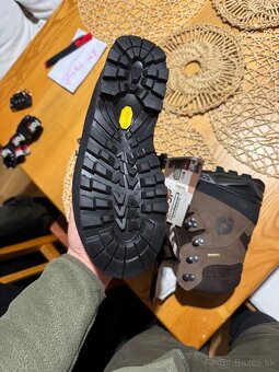 B.o.s.p Ural pro 40. Turistická obuv - 4