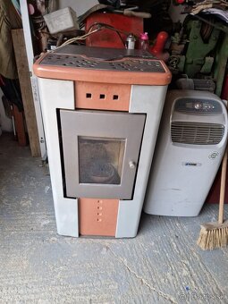 Predám peletové kachle Rika Visio - 4