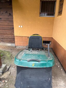 Záhradný traktor MTD - 4