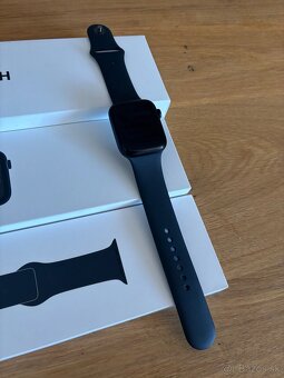 Apple Watch SE (2022) 44mm - 4