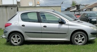 Pegueot 206 - 4