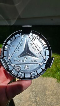 Stredove krytky kolies Mercedes - 4