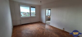 PREDAJ: 3 izbový byt s balkónom, 72 m2 - KOMÁRNO - 4