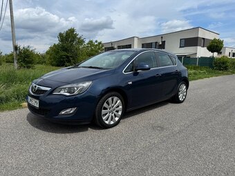 2011 Opel Astra J 1.7 CDTI - 4