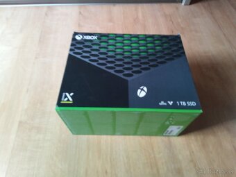 Predám Xbox series x - 4