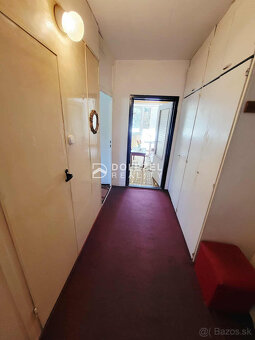 REZERVOVANÝ Na predaj: priestranný 2-izbový byt s loggiou –  - 4