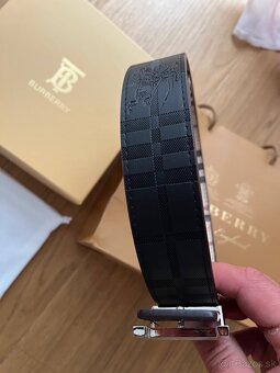 Burberry - 4
