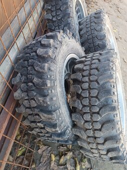 Terénne pneumatiky  235/75 R15 ,6x139.7 rozteč - 4