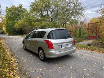 Peugeot 308 SW 1.6 HDi FAP Mont Blanc Premium - 4