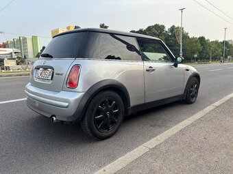 Mini Cooper R50 1.6 - 4