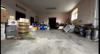 Ponúkam na predaj halu/budovu v Lipanoch - 4