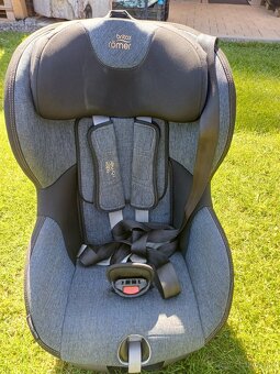 Britax Romer Trifix 2 I-size Blue Marble - 4