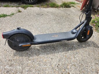 ninebot eKickScooter F2e - 4