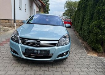 Opel Astra 1,8i Panorama Top stav benzín manuál 103 kw - 4