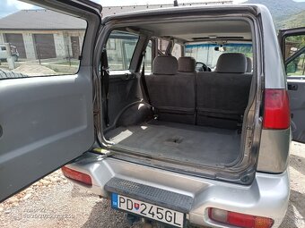 Nissan Terrano - 4