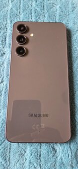Samsung galaxy s24 fe - 4