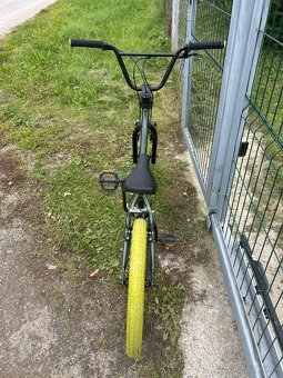 Predám bmx wipe green - 4