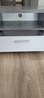 TV stolík - 4