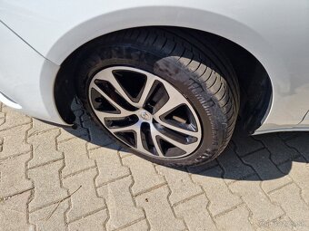 Opel Zafira Tourer 2.0 CDTi 131k A/T6 innovantion (diesel) - 4