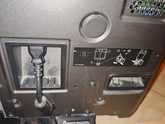 Predám plne funkčný televízor - plasma Panasonic Viera - 4