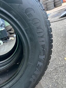 Zimné pneumatiky Goodyear 265/70R16 - 4