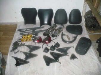 Suzuki SV 650  r.98- 02-díly ze tří kusů - 4