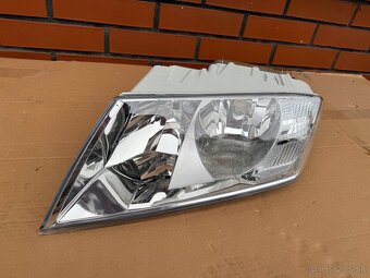 ŠKODA OCTAVIA 2 PRED FL 2004-2010 PREDNÉ SVETLÁ REFLEKTORY - 4